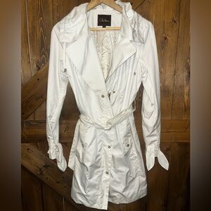 Cole Hann Women's White Trench style Short Rain Coat